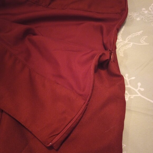 Laredoute skirt size 14 designed in France (New) unbagged! - Picture 10 of 10